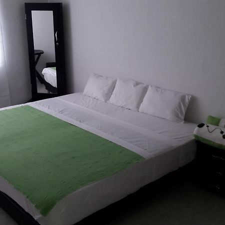 Hostal Deluxe Santander Manizales Extérieur photo