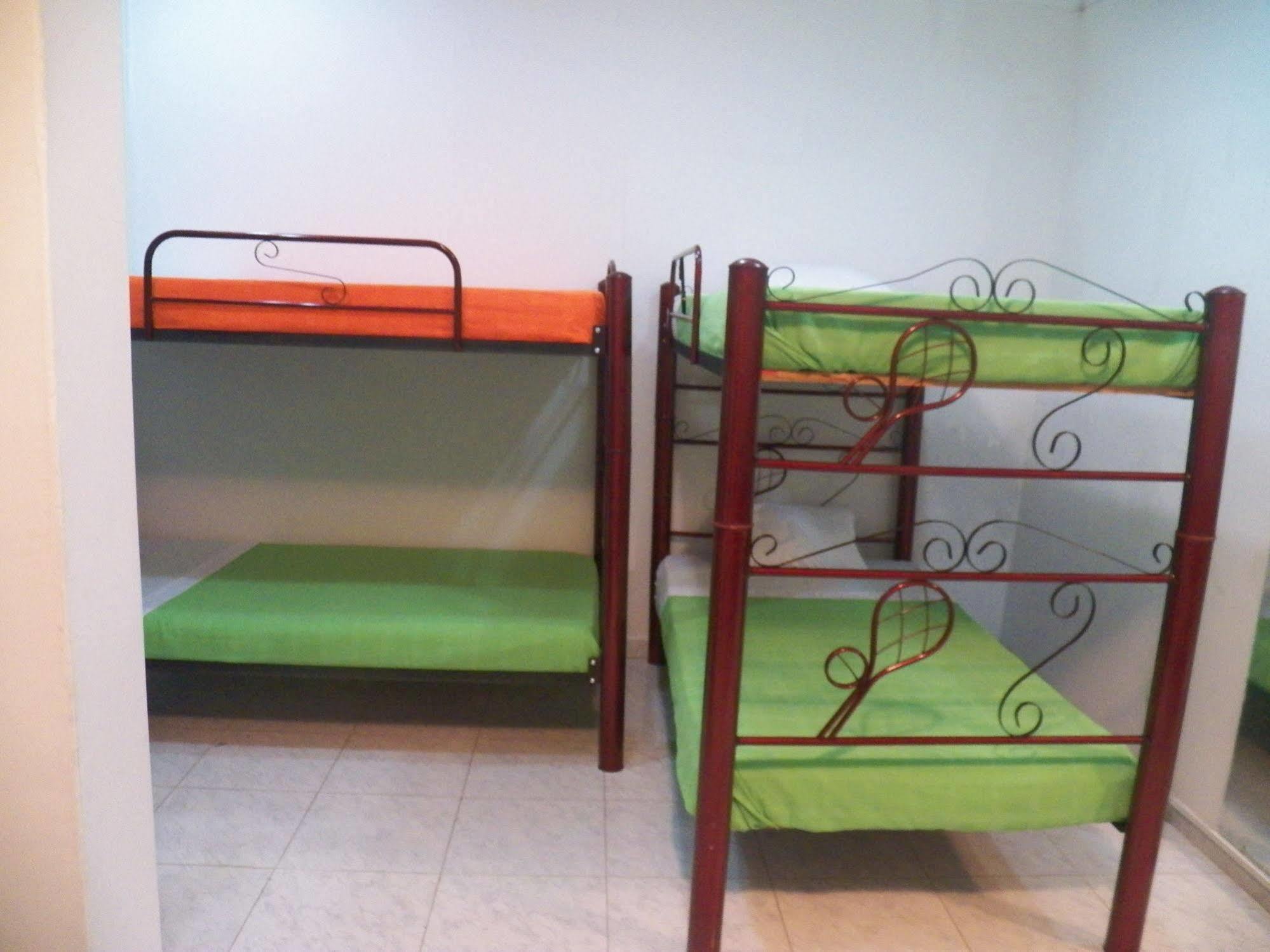 Hostal Deluxe Santander Manizales Extérieur photo