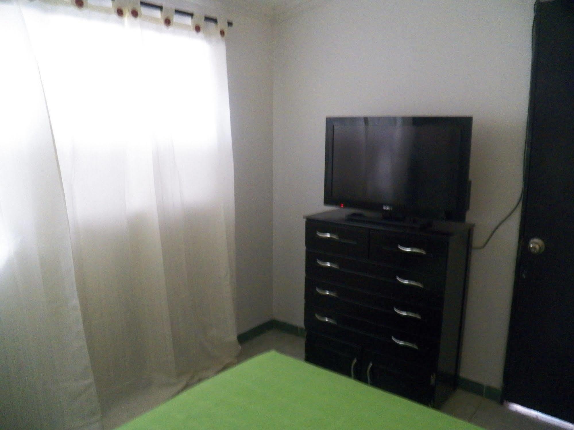 Hostal Deluxe Santander Manizales Extérieur photo