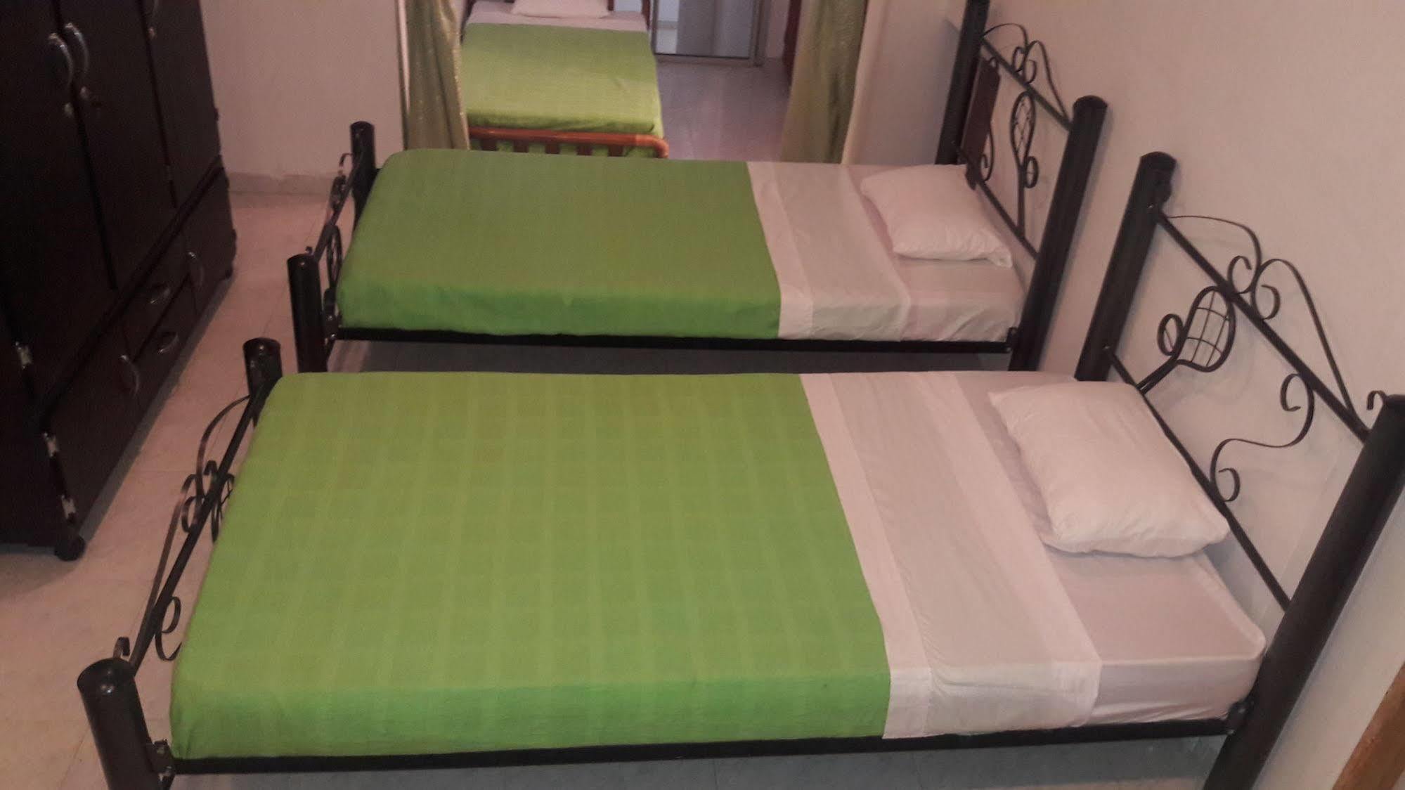 Hostal Deluxe Santander Manizales Extérieur photo